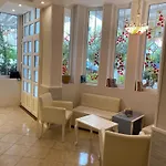 ホテル Valz Velipojë