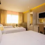 Valz 4* Velipojë