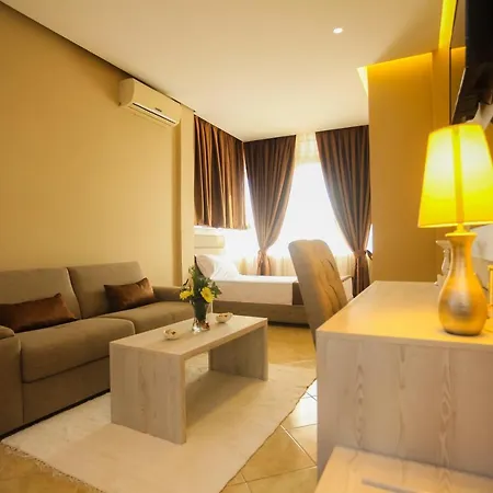 Valz Hotel Velipoje